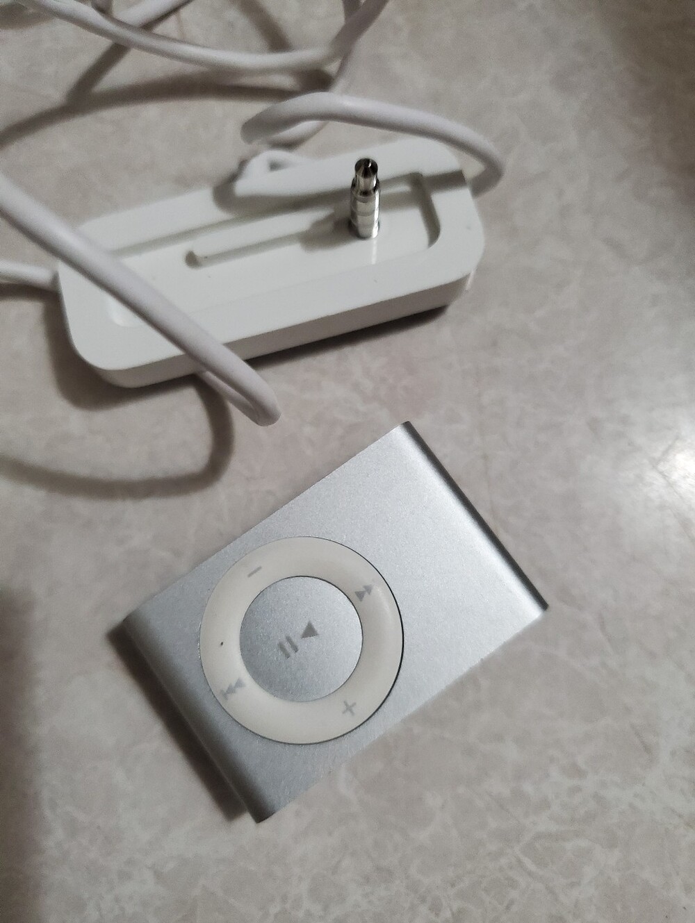 Ipod Shuffle, Like Brand New, Works Perfect